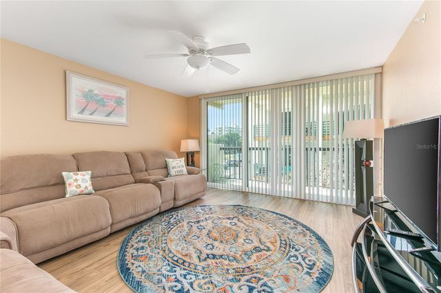 400 ISLAND WAY 212, Clearwater Beach, FL 33767