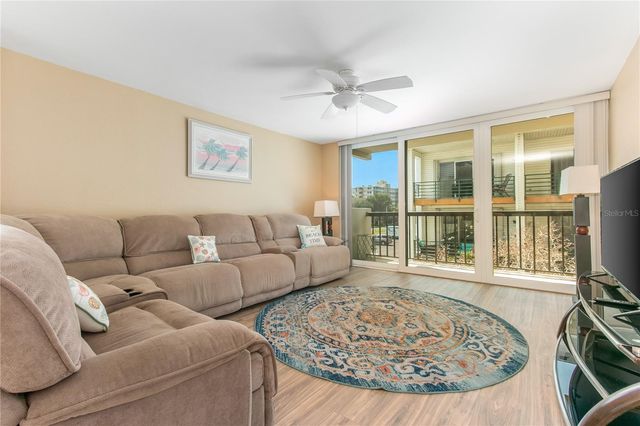 400 ISLAND WAY 212, Clearwater Beach, FL 33767