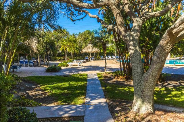 400 ISLAND WAY 212, Clearwater Beach, FL 33767