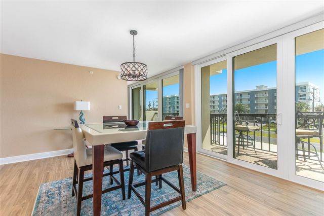 400 ISLAND WAY 212, Clearwater Beach, FL 33767