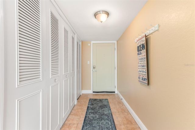 400 ISLAND WAY 212, Clearwater Beach, FL 33767