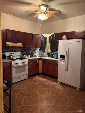 5645 Terry Avenue, St Louis, MO 63120
