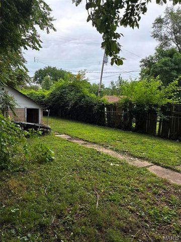 5645 Terry Avenue, St Louis, MO 63120