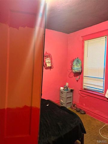 5645 Terry Avenue, St Louis, MO 63120