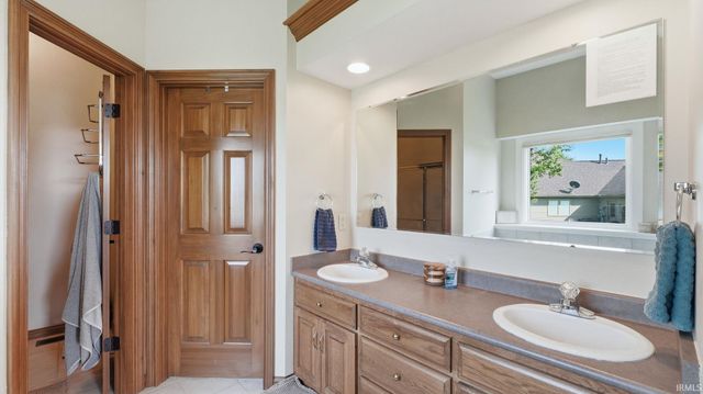 1506 Bell Brook Boulevard, Bluffton, IN 46714