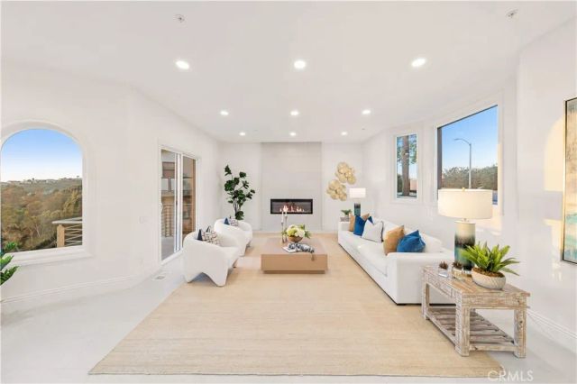 857 Avenida Acapulco, San Clemente, CA 92672