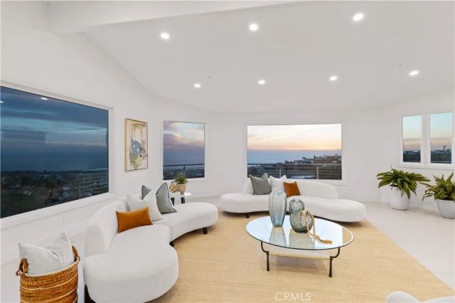 857 Avenida Acapulco, San Clemente, CA 92672