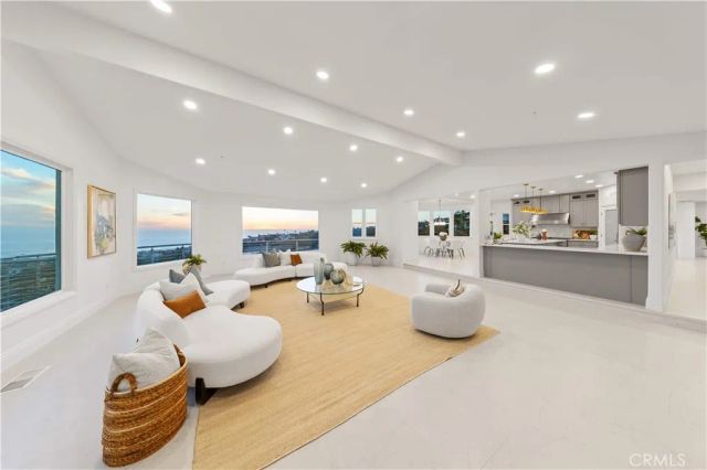 857 Avenida Acapulco, San Clemente, CA 92672