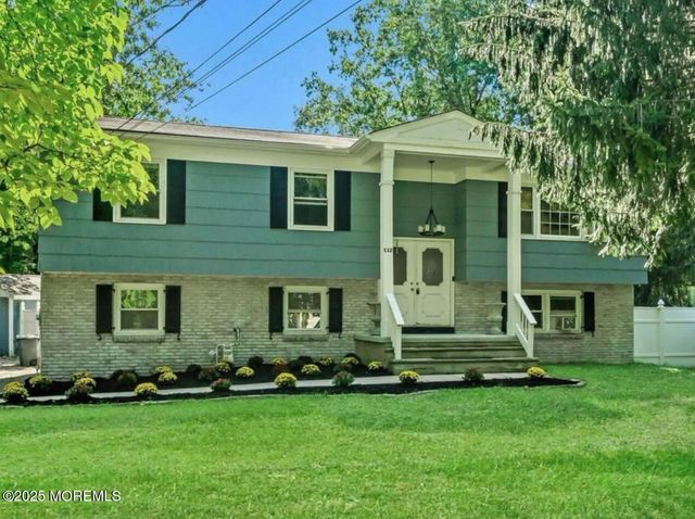 532 Frank Applegate Road, Jackson, NJ 08527