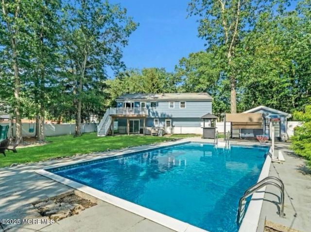 532 Frank Applegate Road, Jackson, NJ 08527