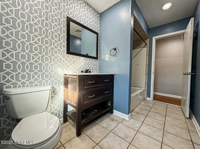 532 Frank Applegate Road, Jackson, NJ 08527