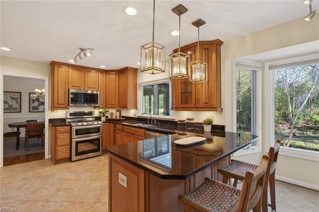 218 Fishneck Landing RD, Yorktown, VA 23692