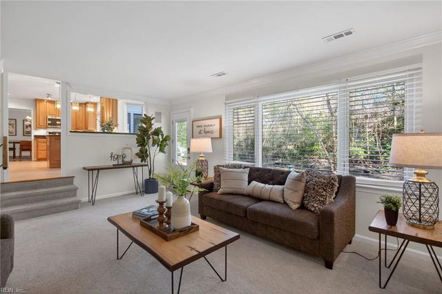 218 Fishneck Landing RD, Yorktown, VA 23692