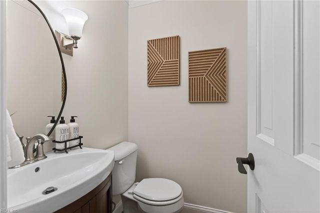 218 Fishneck Landing RD, Yorktown, VA 23692