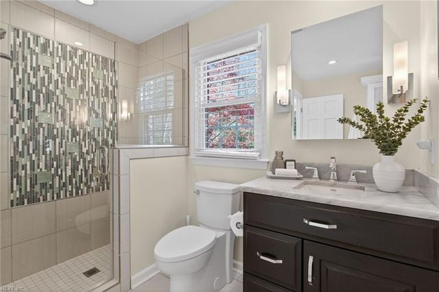 218 Fishneck Landing RD, Yorktown, VA 23692