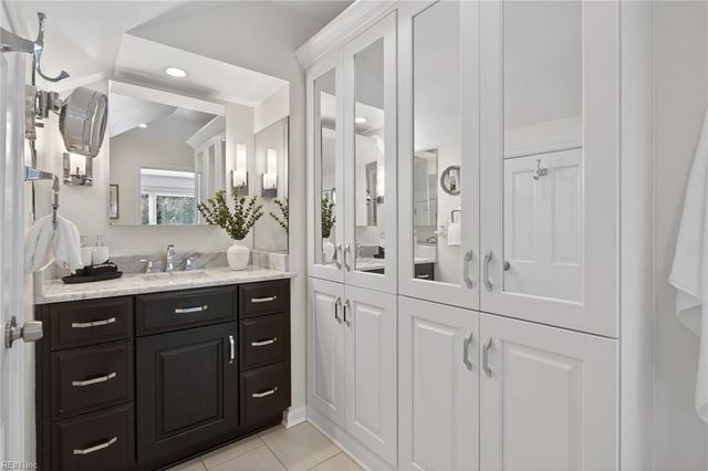 218 Fishneck Landing RD, Yorktown, VA 23692