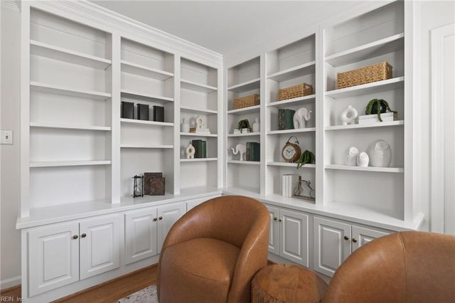 218 Fishneck Landing RD, Yorktown, VA 23692