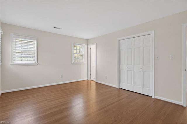 218 Fishneck Landing RD, Yorktown, VA 23692