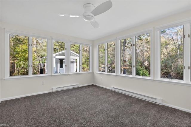 218 Fishneck Landing RD, Yorktown, VA 23692