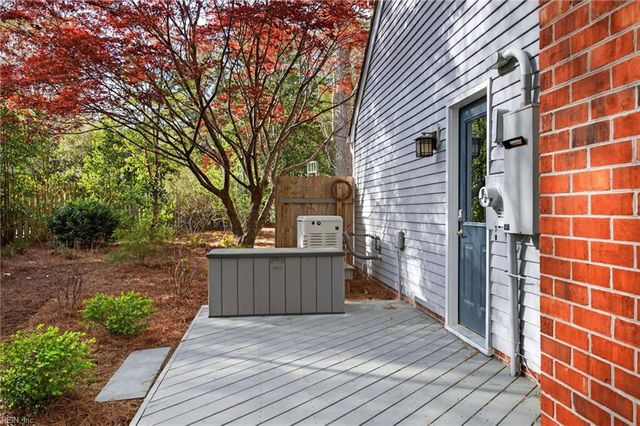 218 Fishneck Landing RD, Yorktown, VA 23692