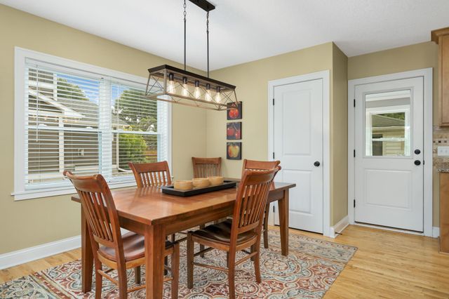 1636 Saunders Avenue, Saint Paul, MN 55116