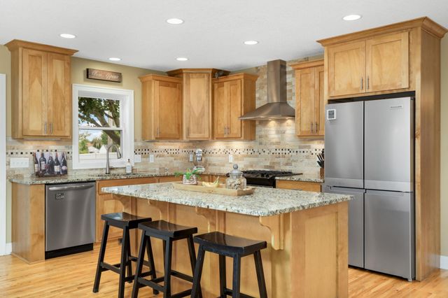 1636 Saunders Avenue, Saint Paul, MN 55116
