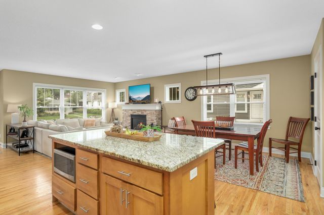 1636 Saunders Avenue, Saint Paul, MN 55116