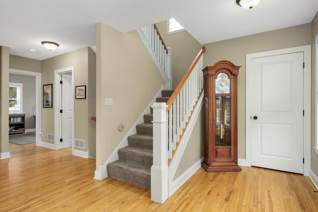 1636 Saunders Avenue, Saint Paul, MN 55116