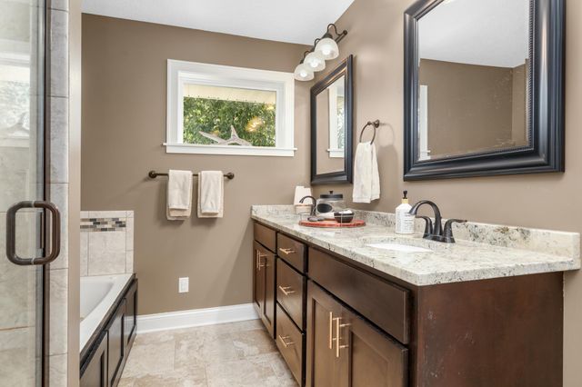 1636 Saunders Avenue, Saint Paul, MN 55116
