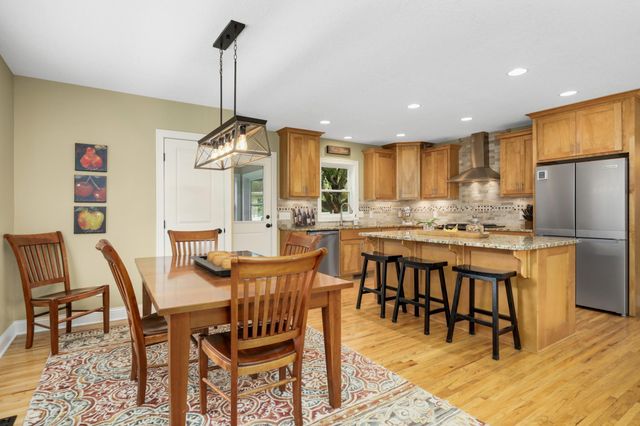 1636 Saunders Avenue, Saint Paul, MN 55116