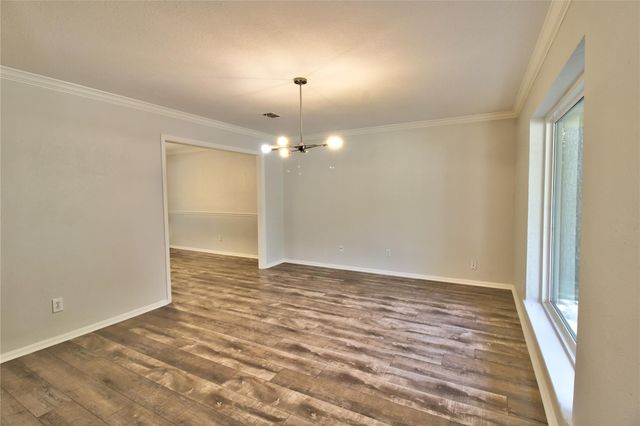 18 Shinyrock Place, Spring, TX 77381