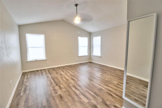 18 Shinyrock Place, Spring, TX 77381