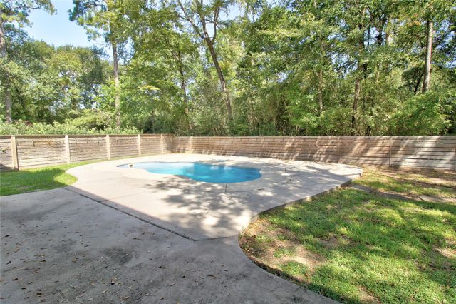 18 Shinyrock Place, Spring, TX 77381