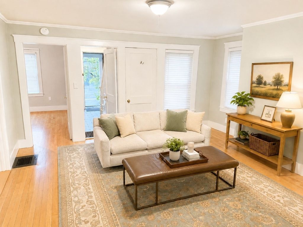96 South Main St 1, Natick, MA 01760