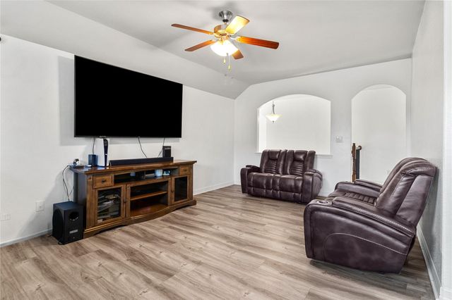 2007 Brookmont Drive, Conroe, TX 77301