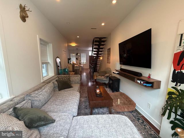 1533 SWAIN ST, Philadelphia, PA 19130