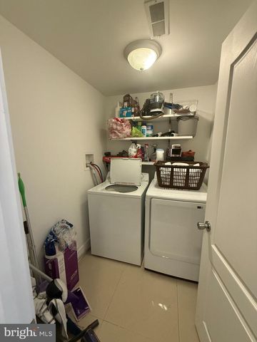 1533 SWAIN ST, Philadelphia, PA 19130