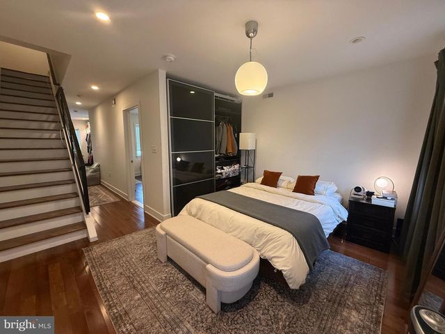 1533 SWAIN ST, Philadelphia, PA 19130