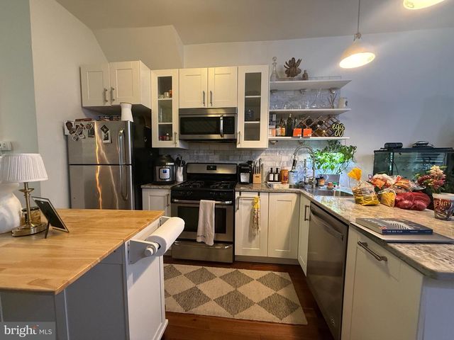 1533 SWAIN ST, Philadelphia, PA 19130