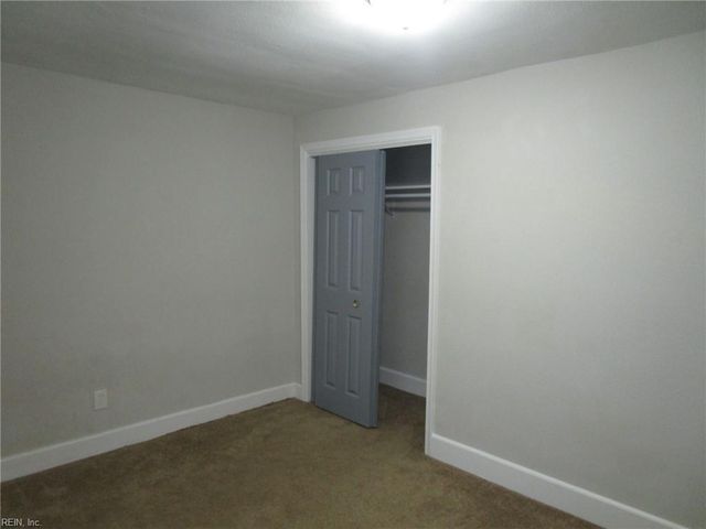 34 W Hygeia AVE, Hampton, VA 23663