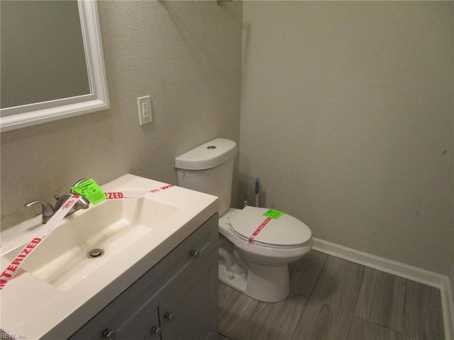 34 W Hygeia AVE, Hampton, VA 23663