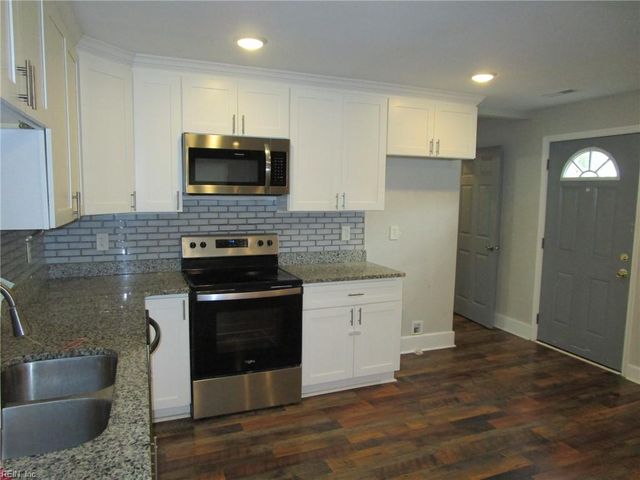 34 W Hygeia AVE, Hampton, VA 23663