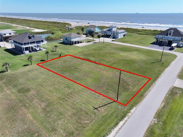 816 Rancho Caribe Drive, Port Bolivar, TX 77650