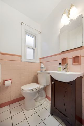 9429 S Oakley Avenue, Chicago, IL 60643