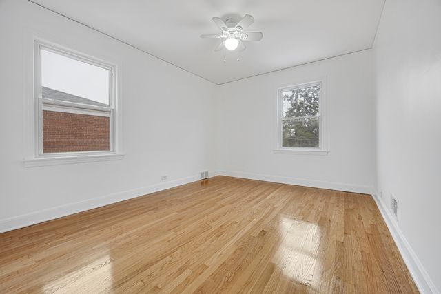 9429 S Oakley Avenue, Chicago, IL 60643