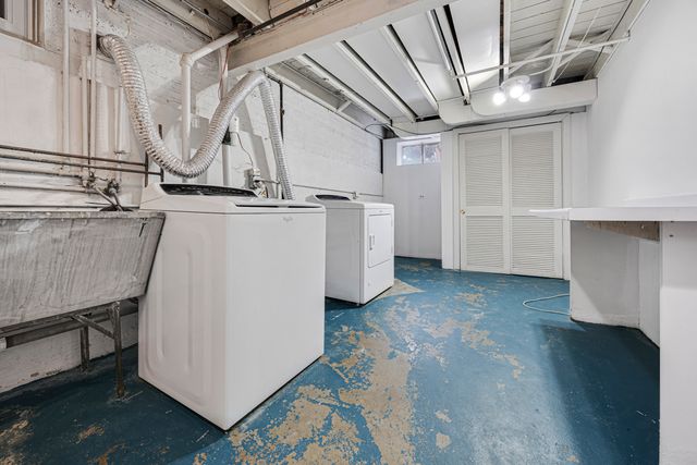 9429 S Oakley Avenue, Chicago, IL 60643