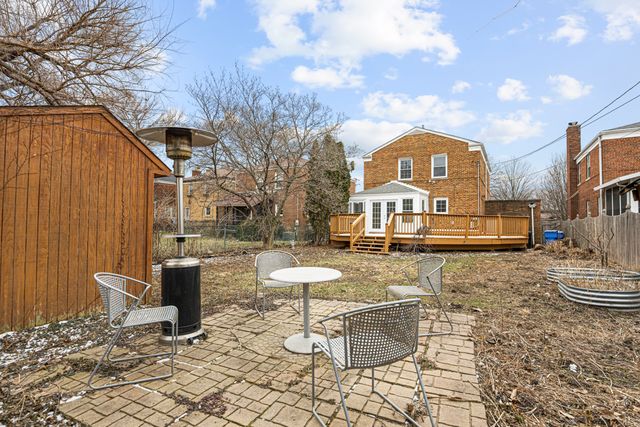 9429 S Oakley Avenue, Chicago, IL 60643