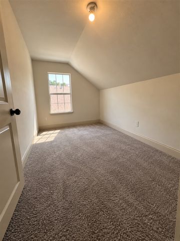 708 Essex Street, Fort Worth, TX 76105