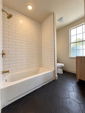 708 Essex Street, Fort Worth, TX 76105