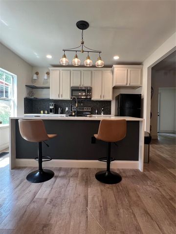 708 Essex Street, Fort Worth, TX 76105